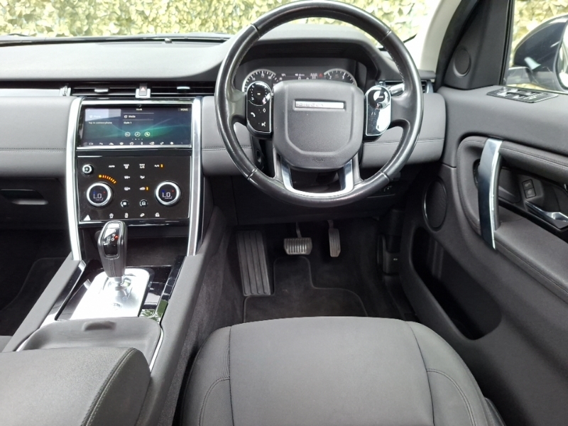 Land Rover Discovery Sport 2.0 D150 S 2Wd White #8