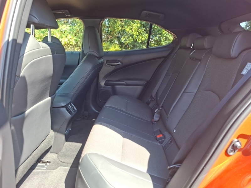 Lexus UX 300E 150Kw 72.8 Kwh E-cvt Premiumpk18alloy Orange #6