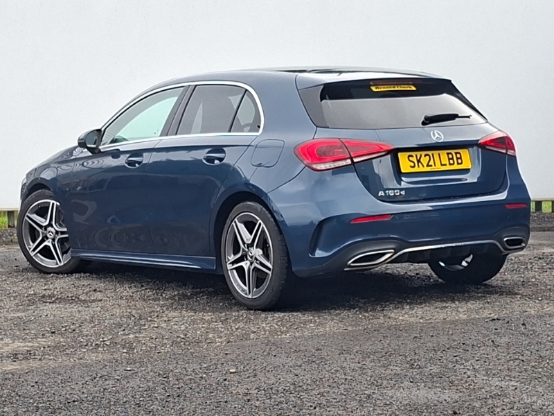 Mercedes-Benz A Class A180d 2.0 Amg Line Blue #2