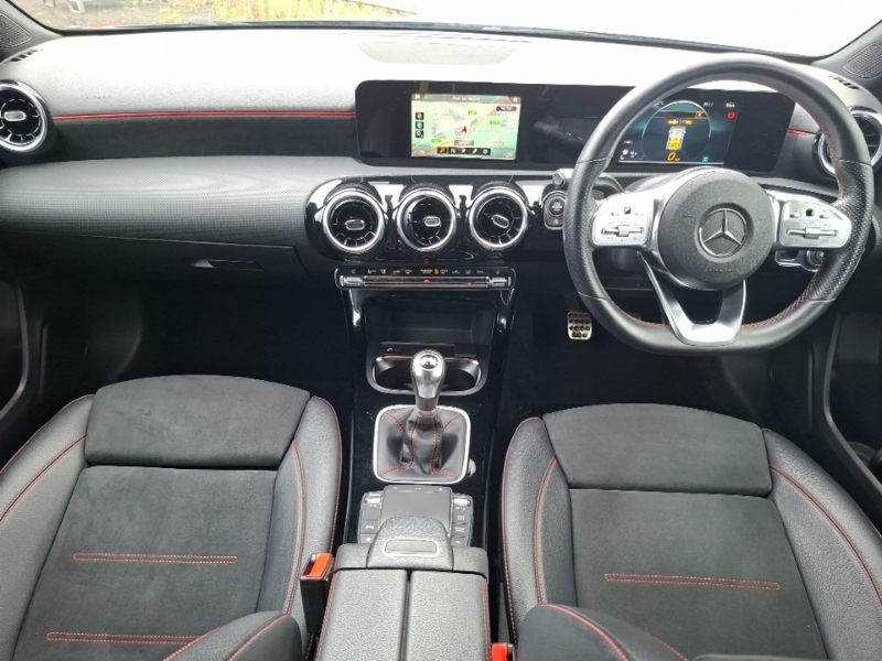 Mercedes-Benz A Class A180d 2.0 Amg Line Blue #3
