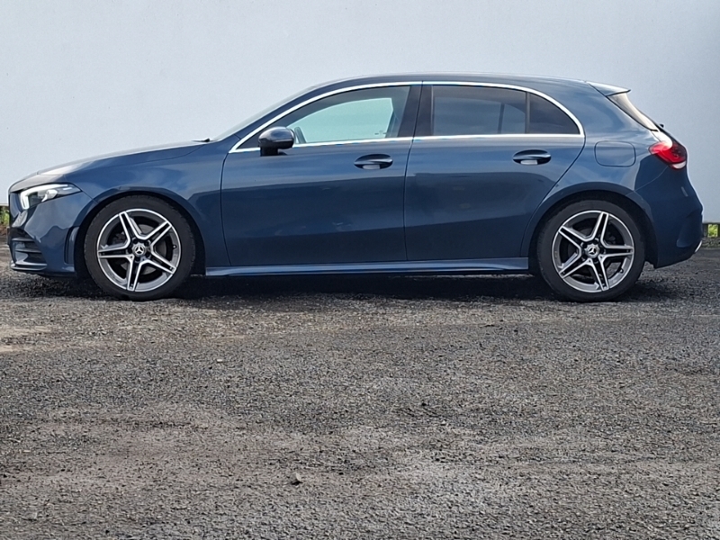 Mercedes-Benz A Class A180d 2.0 Amg Line Blue #4