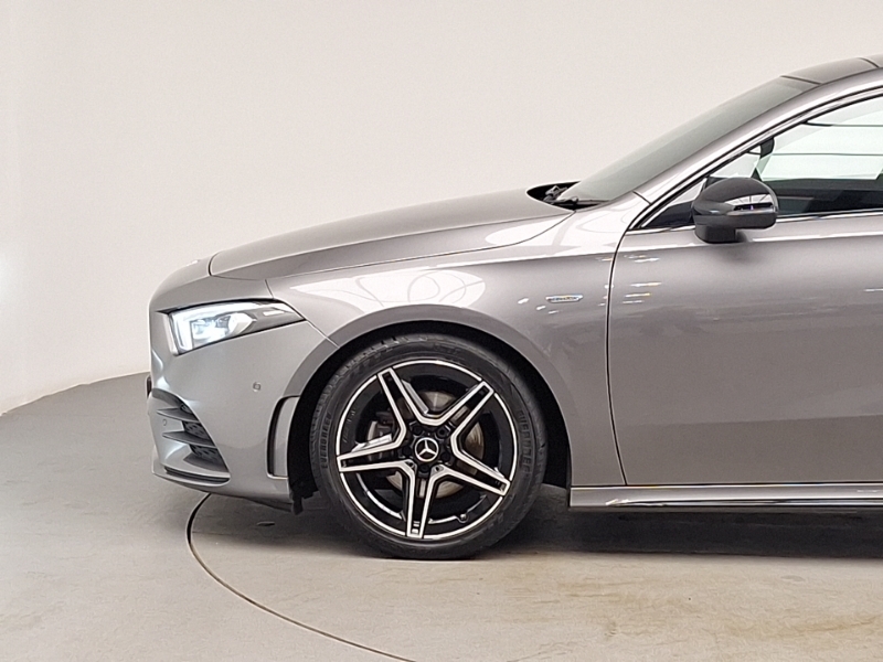 Mercedes-Benz A Class A180 1.3T 136 Bhp Sport Saloon 7G-dct White #19