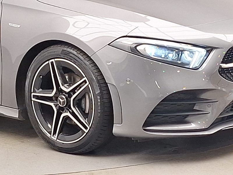 Mercedes-Benz A Class A180 1.3T 136 Bhp Sport Saloon 7G-dct White #20