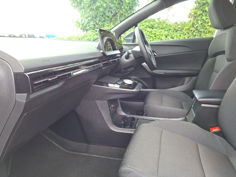 MG MG4 150Kw Se Ev Long Range 64Kwh White #5
