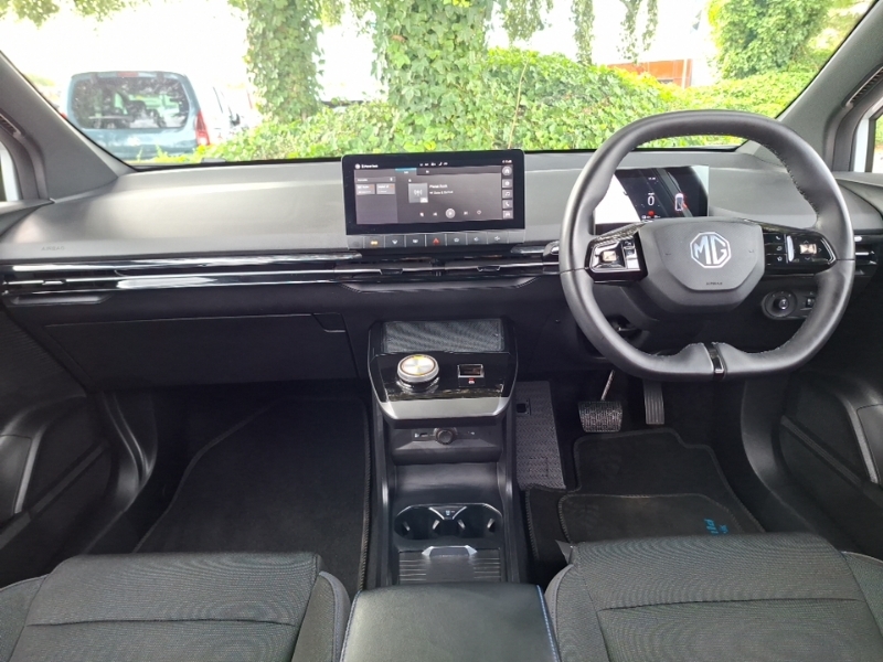 MG MG4 150Kw Se Ev Long Range 64Kwh White #3