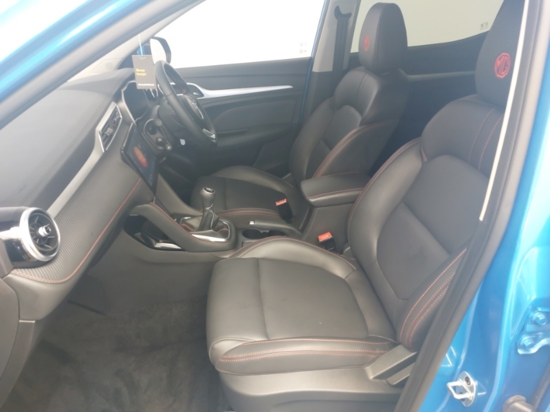 MG ZS 1.5 Vti-tech Exclusive Blue #5