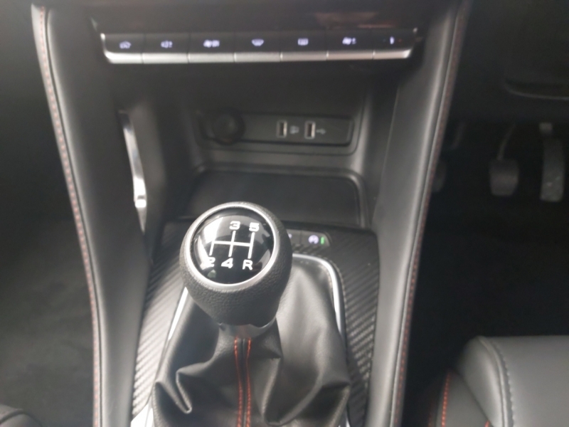 MG ZS 1.5 Hybrid Se Suv Hybrid Euro 6 Red #17