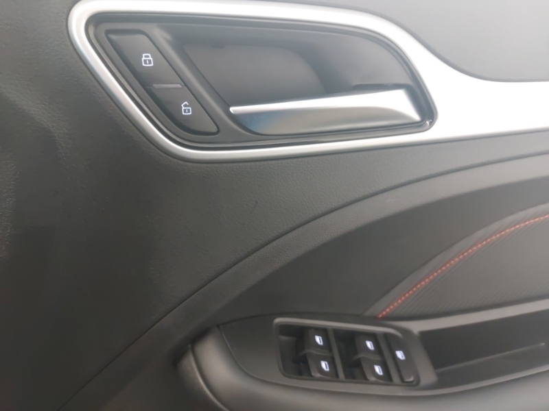 MG ZS 1.5 Hybrid Se Suv Hybrid Euro 6 Red #16