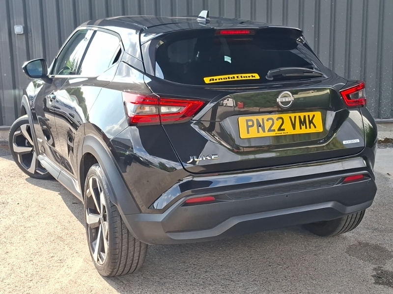 Nissan Juke 1.6 Hybrid Tekna Black #2