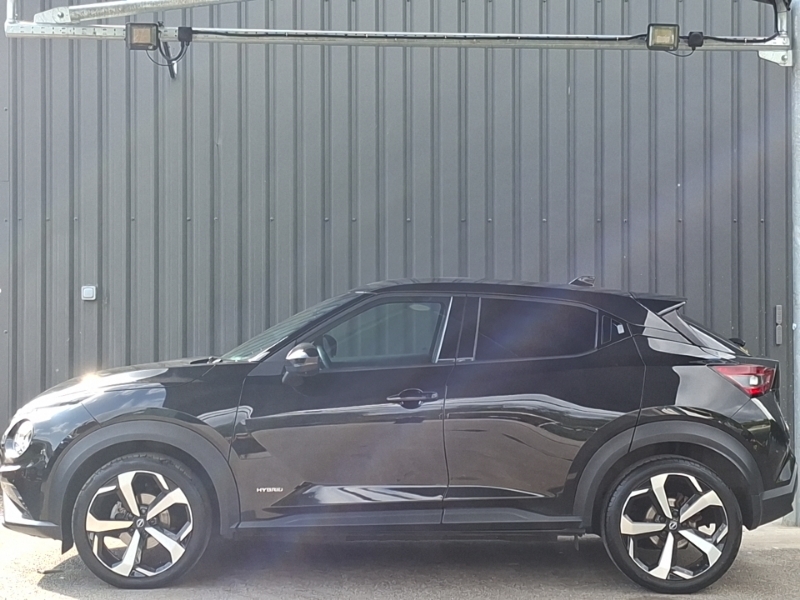 Nissan Juke 1.6 Hybrid Tekna Black #4