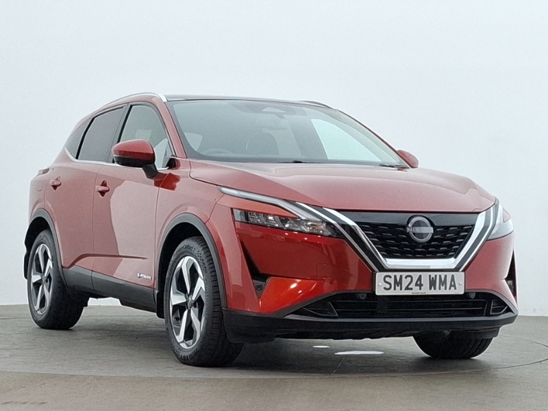 Nissan Qashqai 1.5 E-power N-connecta Glass Roof Red