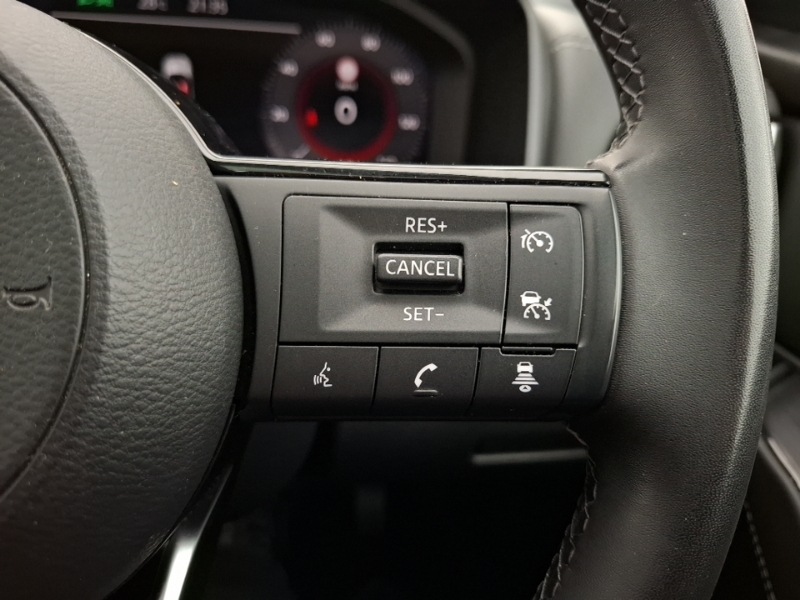 Nissan Qashqai 1.3 Dig-t Mh N-connecta 2024 Red #13