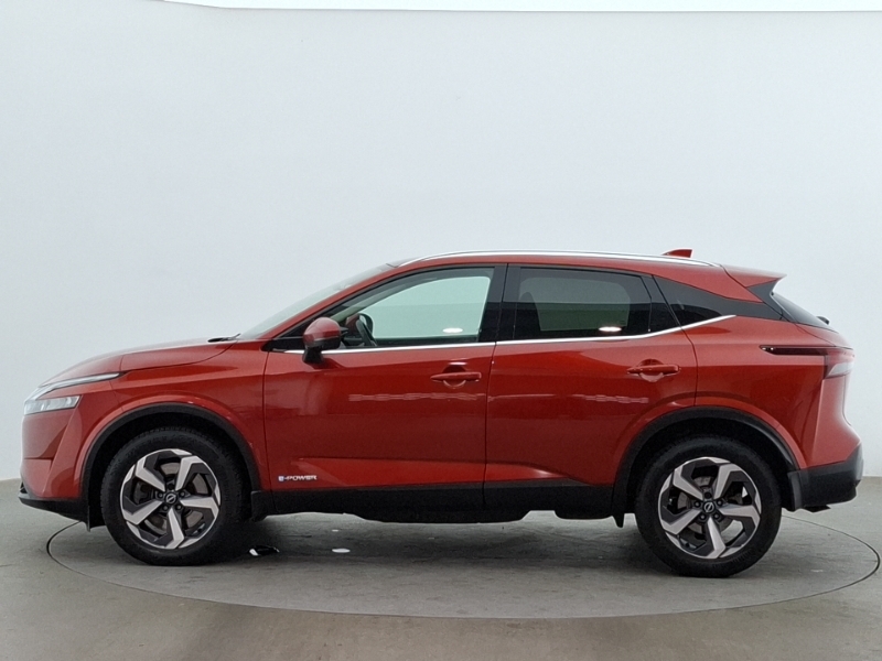 Nissan Qashqai 1.5 E-power N-connecta Glass Roof Red #4