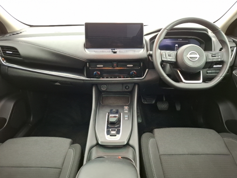 Nissan Qashqai 1.5 E-power N-connecta Glass Roof Red #3