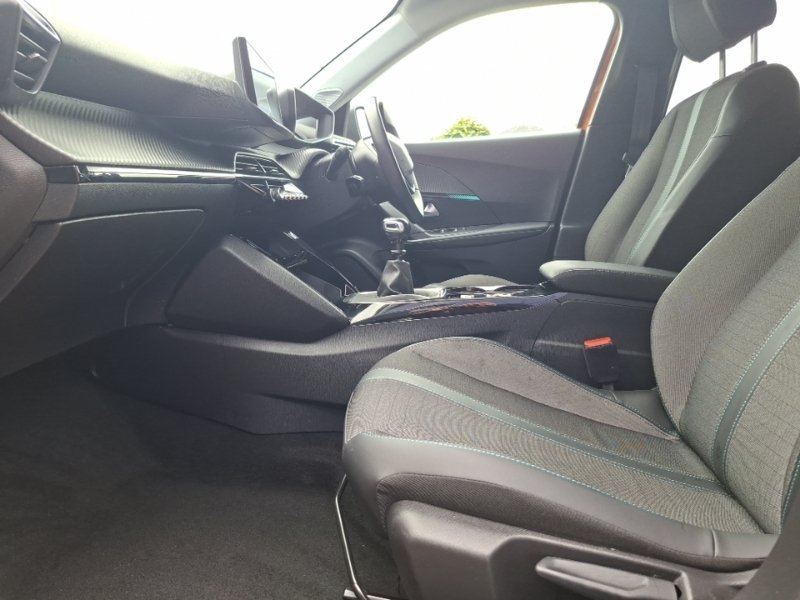 Peugeot 2008 1.2 Puretech Allure Premium Orange #5