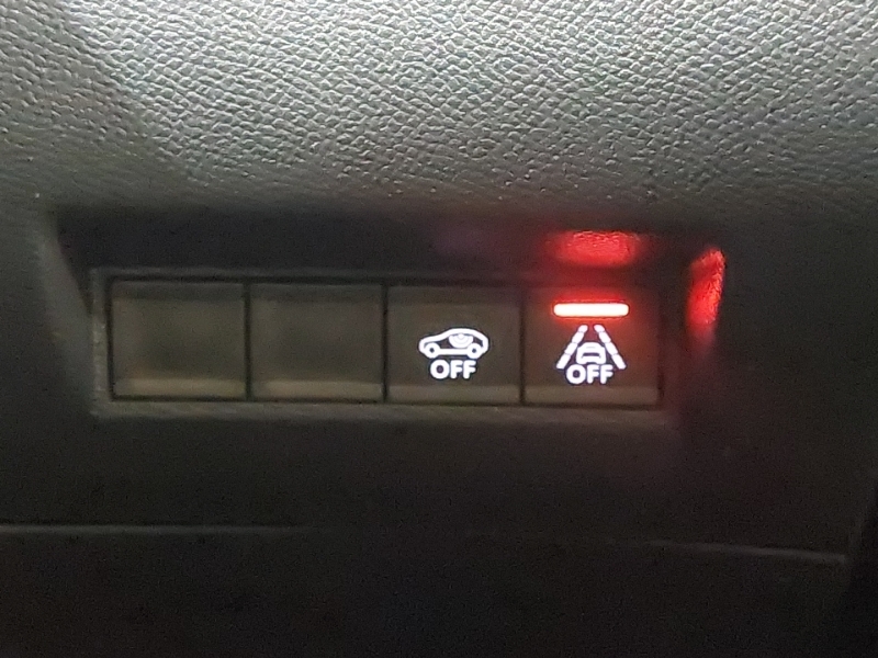 Peugeot 2008 Peugeot 2008 Allure Premium Red #17