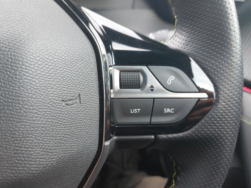 Peugeot e-2008 Peugeot E- Estate 100Kw Gt 50Kwh Grey #13