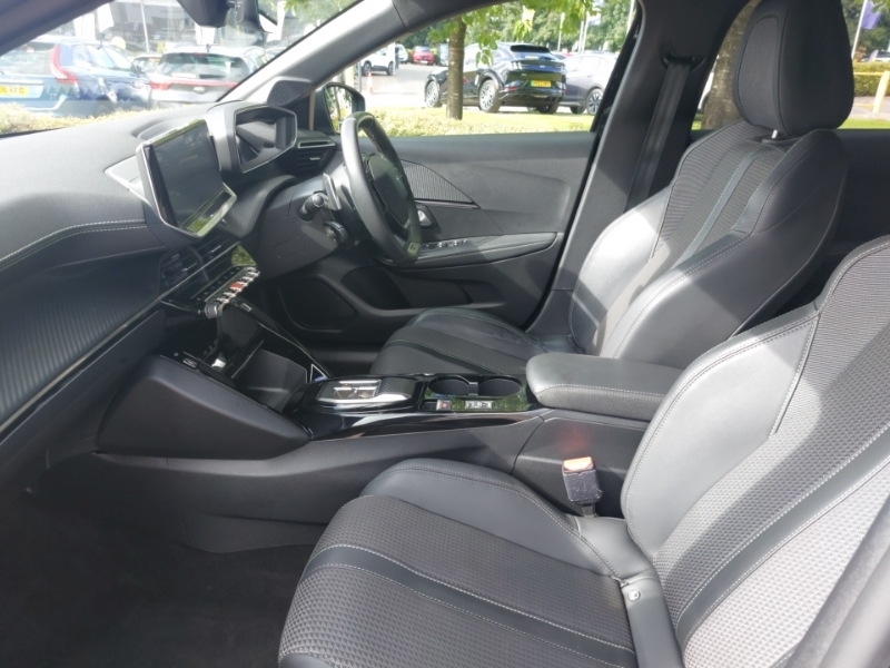 Peugeot 208 1.2 Puretech Allure Premium Eat Euro 6 Ss Red #5