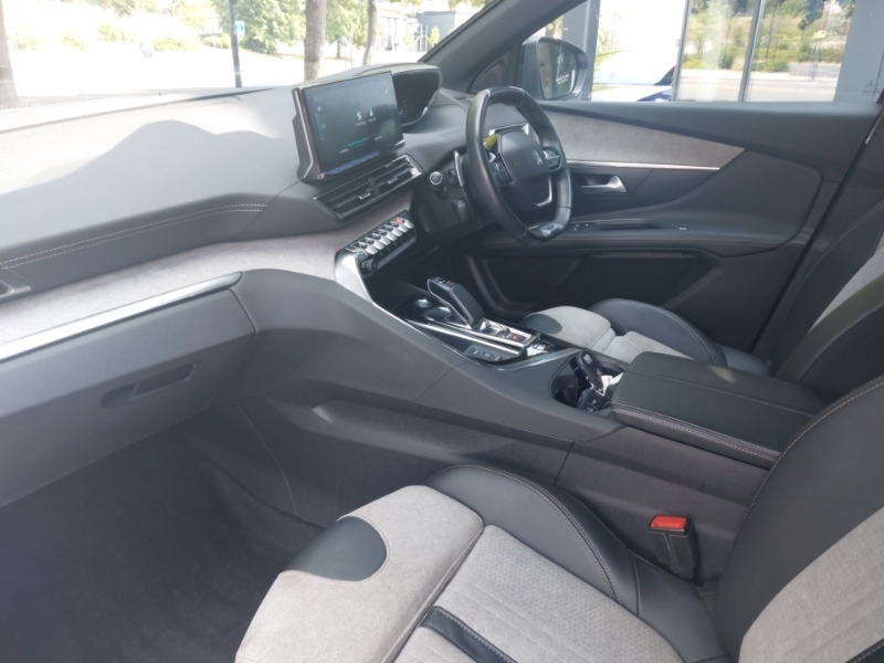 Peugeot 3008 1.6 Hybrid4 300 Gt Premium E-eat8 White #5