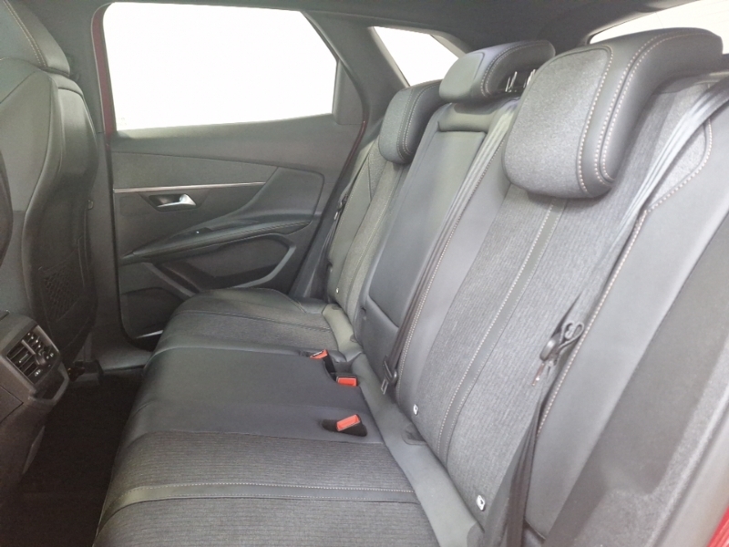 Peugeot 3008 1.6 Puretech 180 Gt Line Premium Eat8 Red #6