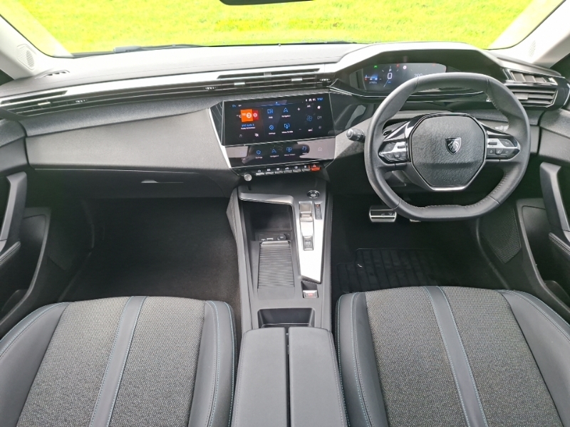 Peugeot 308 1.2 Puretech Allure Eat8 Black #3