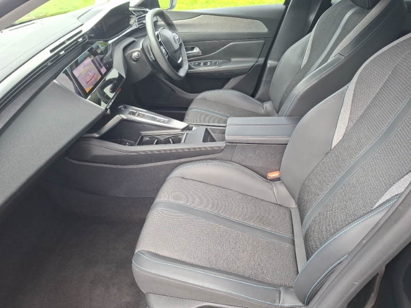 Peugeot 308 1.2 Puretech Allure Eat8 Black #5