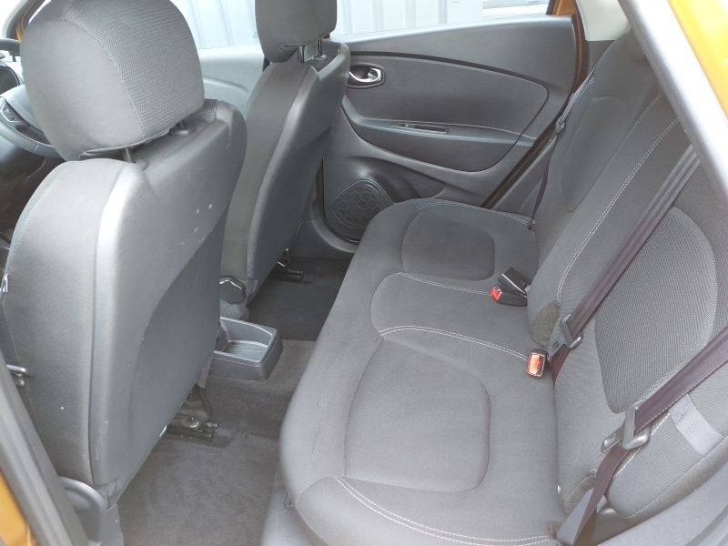 Renault Captur 0.9 Tce 90 Play Black #6