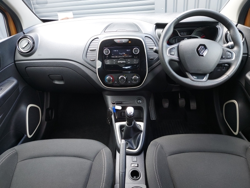 Renault Captur 0.9 Tce 90 Play Black #3