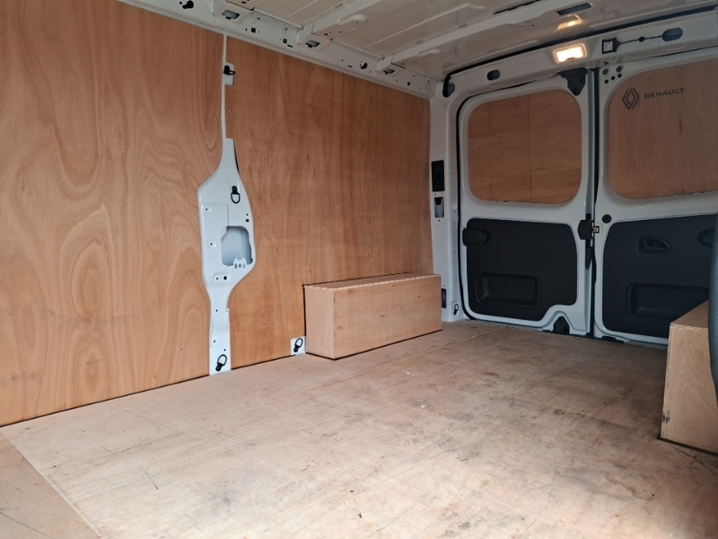 Renault Trafic Ll30 Blue Dci 130 Advance Safety Van White #6