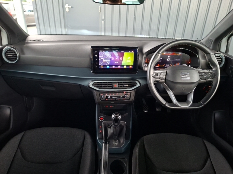 Seat Arona 1.0 Tsi 110 Xperience White #3