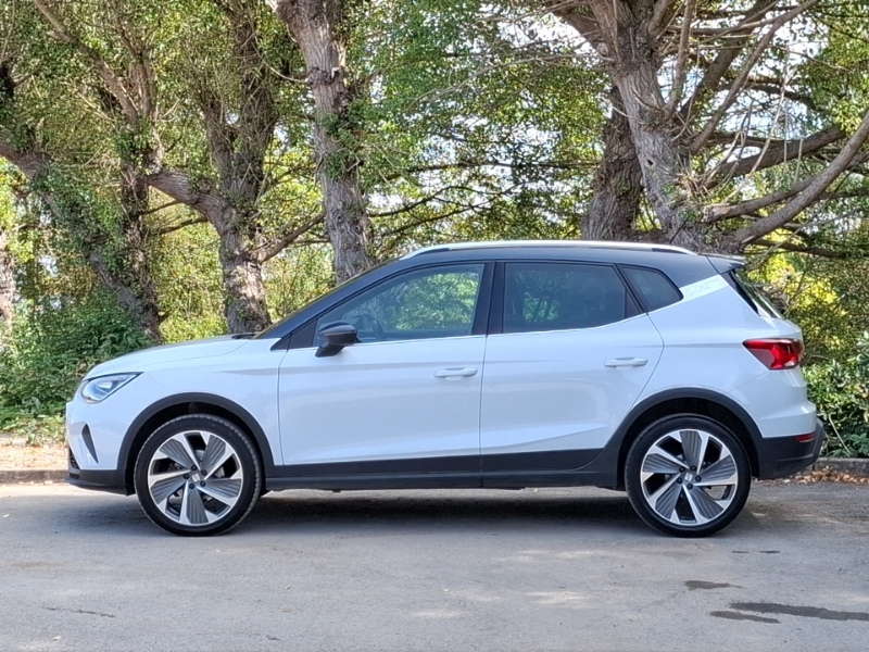 Seat Arona 1.0 Tsi 115 Fr Sport Dsg White #3