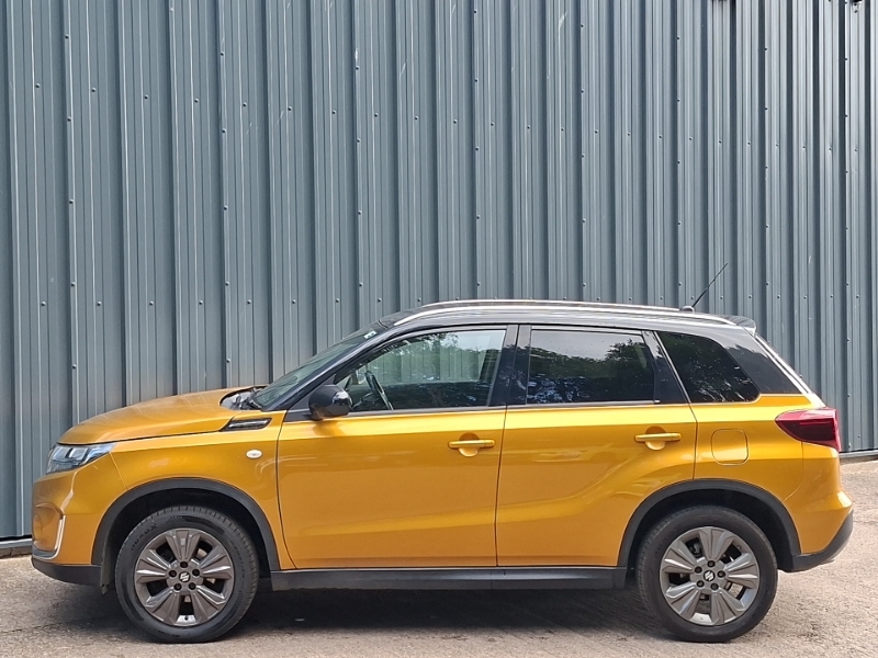 Suzuki Vitara 1.4 Boosterjet 48V Hybrid Sz-t Yellow #3