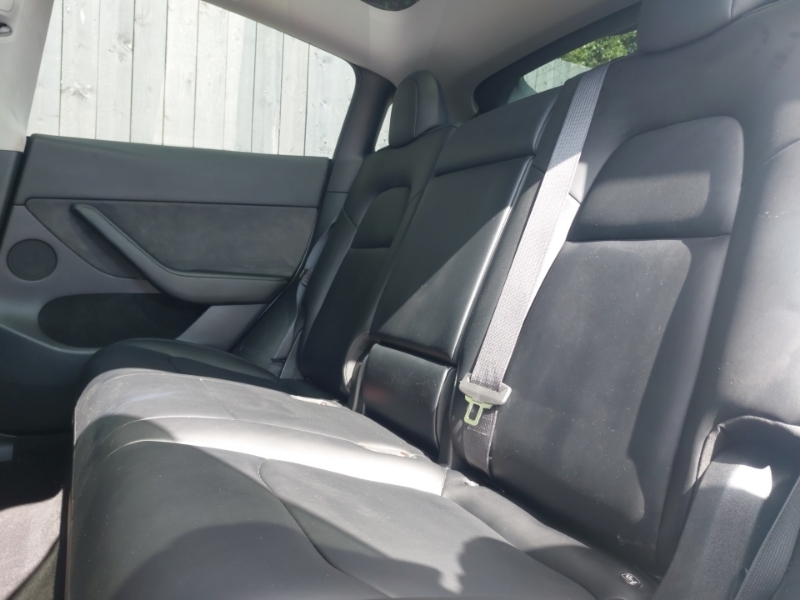 Tesla Model Y Long Range Awd WU23EPC White #6