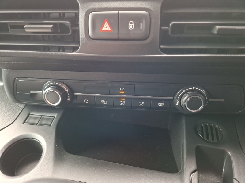 Toyota Proace City 1.5 Bluehdi Icon Short Panel Van Black #13