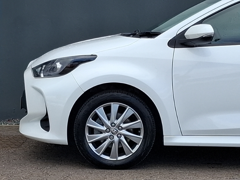 Toyota Yaris 1.5 Vvt-h Gr Sport Hatchback Hybrid E-c Grey #19