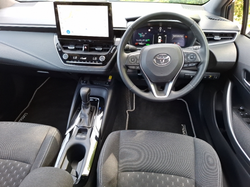 Toyota Corolla 1.8 Vvt-i Hybrid Commercial Black #8