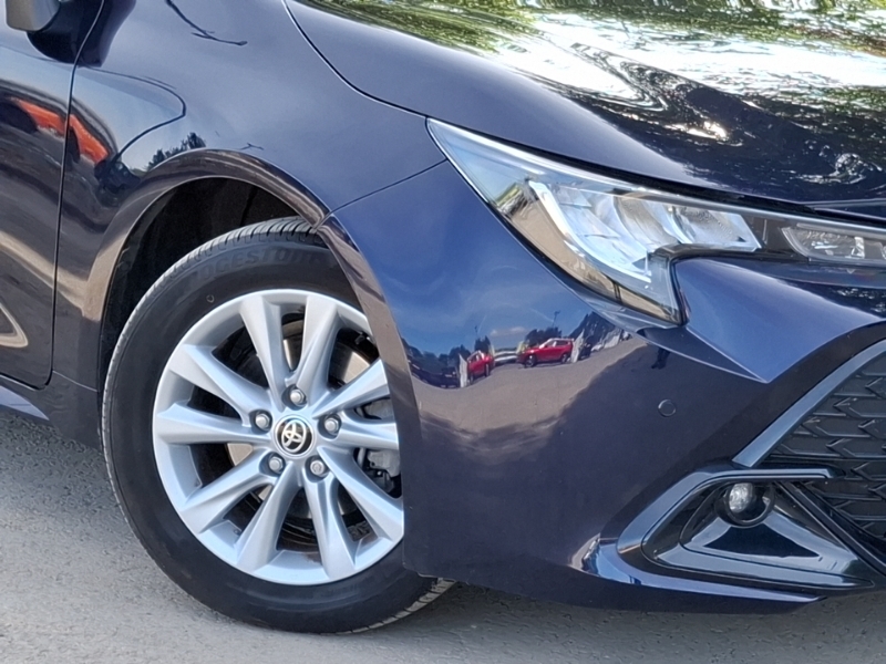 Toyota Corolla 1.8 Vvt-i Hybrid Commercial Black #20