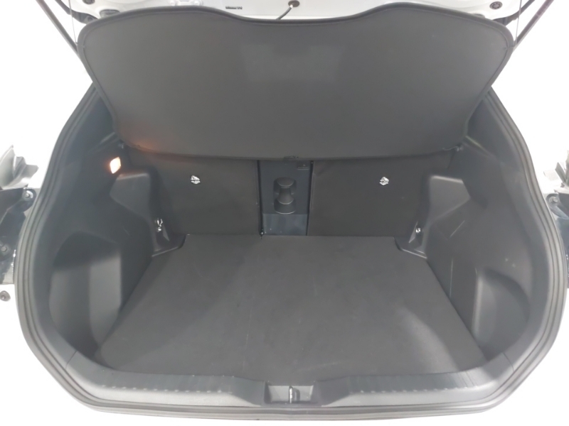 Toyota Yaris Cross Premiere Edition #18