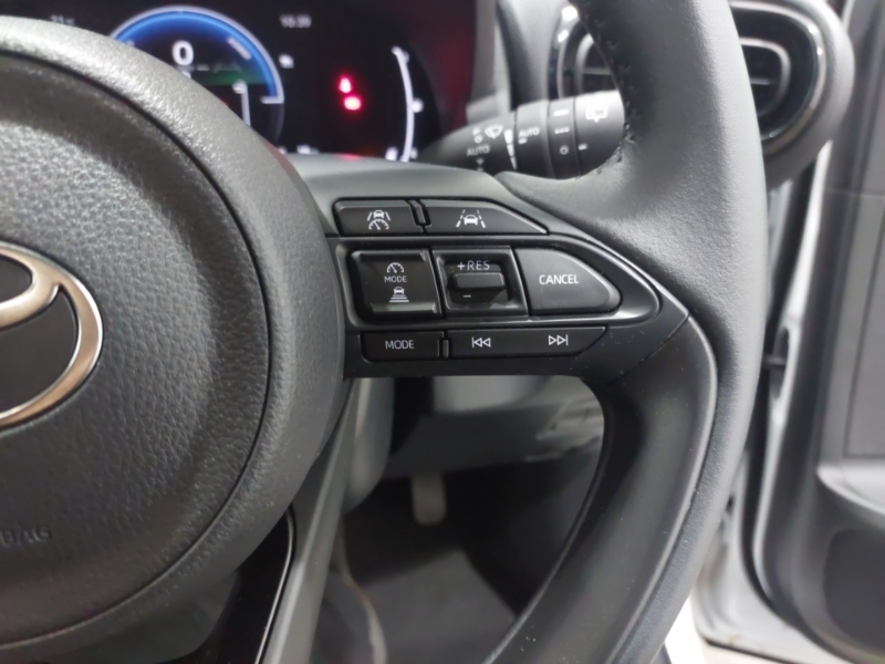 Toyota Yaris Cross Premiere Edition #13
