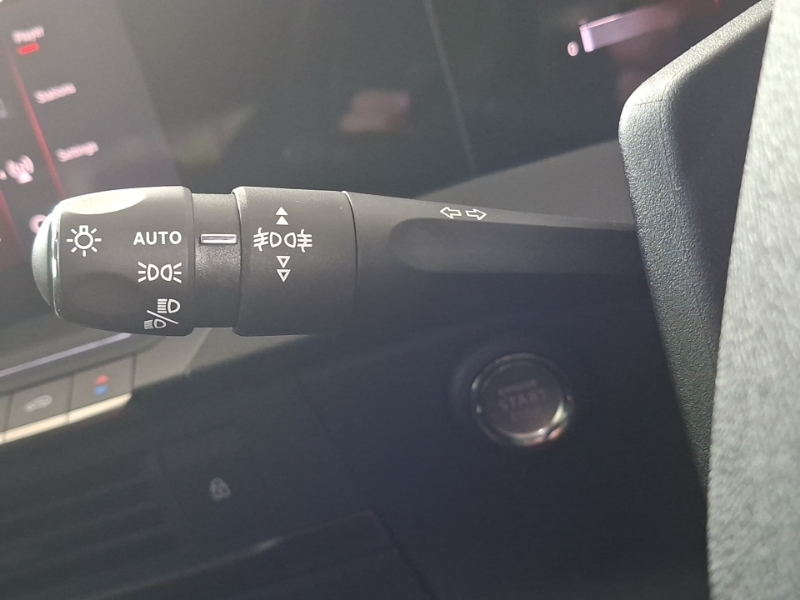 Vauxhall Astra 2023 1.2 Turbo Design Sports Tourer Man Blue #16