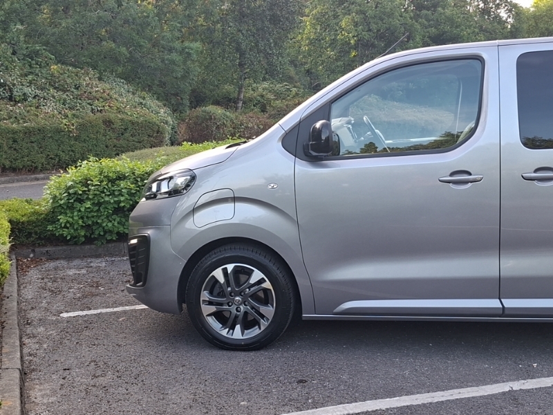 Vauxhall Vivaro 50 Kwh 136 Ps Ultimate L Mpv 8 Seat De Grey #19