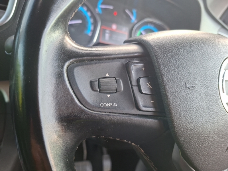 Vauxhall Vivaro 50 Kwh 136 Ps Ultimate L Mpv 8 Seat De Grey #12