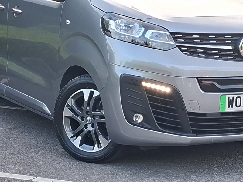 Vauxhall Vivaro 50 Kwh 136 Ps Ultimate L Mpv 8 Seat De Grey #20