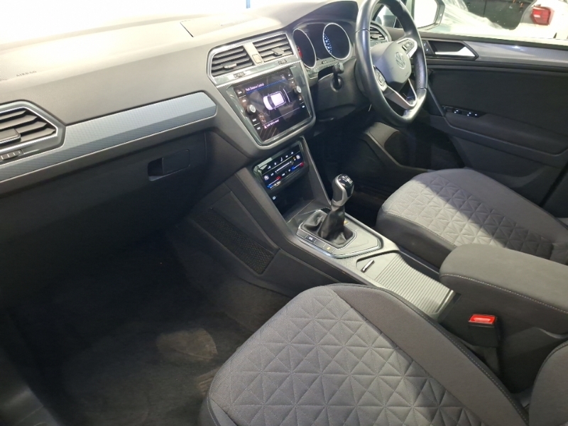 Volkswagen Tiguan 2.0 Tdi Life Silver #5