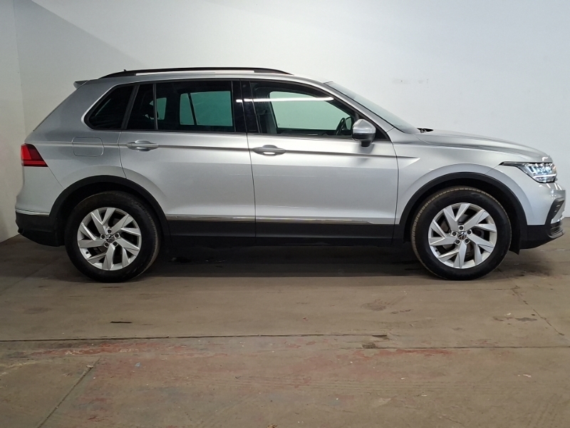 Volkswagen Tiguan 2.0 Tdi Life Silver #4