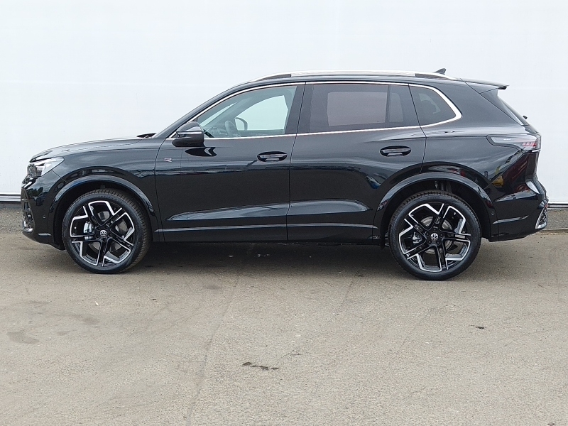 Volkswagen Tiguan 1.5 Etsi 150 R-line Dsg Black #4