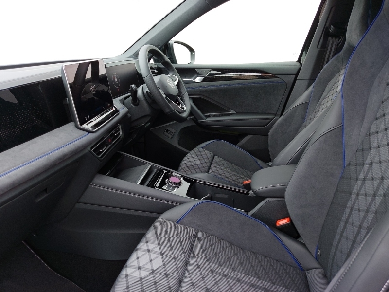Volkswagen Tiguan 1.5 Etsi 150 R-line Dsg Black #5