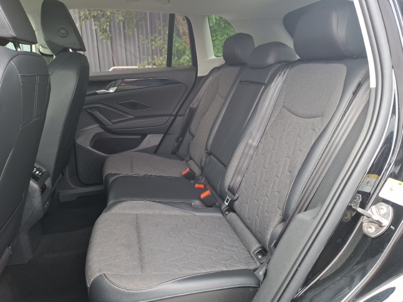 Volkswagen Tiguan 2.0 Tdi Match Dsg YE25ZRZ Black #6