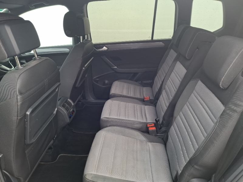 Volkswagen Touran 1.5 Tsi Evo R-line White #6
