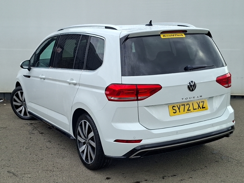 Volkswagen Touran 1.5 Tsi Evo R-line White #2